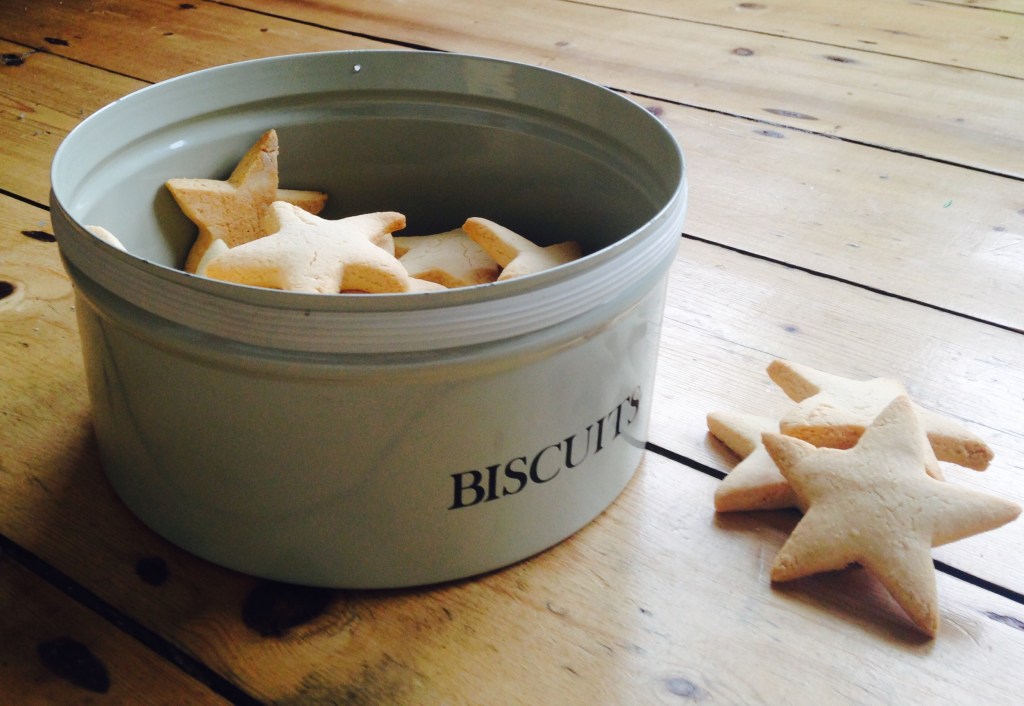 Easy, child friendly, almond and citrus&nbsp;biscuits